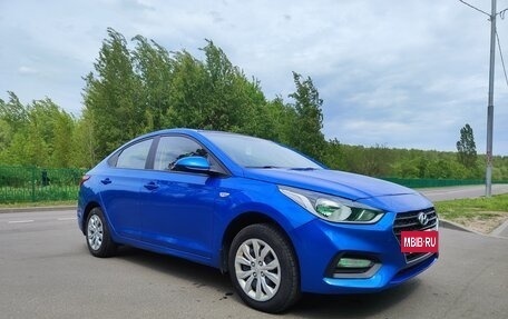 Hyundai Solaris II рестайлинг, 2017 год, 998 000 рублей, 3 фотография