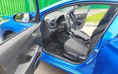 Hyundai Solaris II рестайлинг, 2017 год, 998 000 рублей, 10 фотография