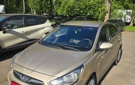 Hyundai Solaris II рестайлинг, 2011 год, 665 000 рублей, 1 фотография