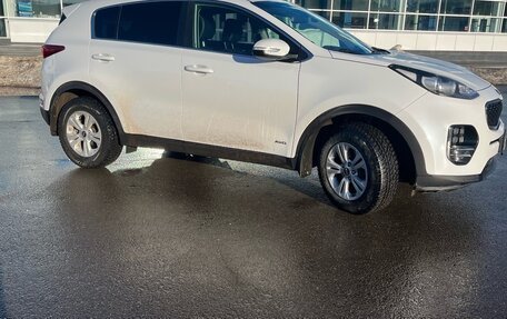 KIA Sportage IV рестайлинг, 2018 год, 2 200 000 рублей, 9 фотография