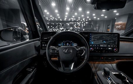 Lexus LM, 2024 год, 15 990 000 рублей, 11 фотография