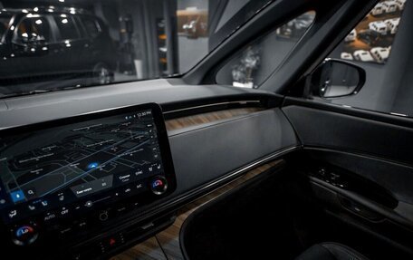 Lexus LM, 2024 год, 15 990 000 рублей, 16 фотография