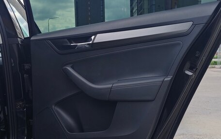 Skoda Rapid I, 2019 год, 1 350 000 рублей, 10 фотография