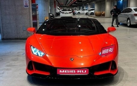 Lamborghini Huracán, 2020 год, 31 000 000 рублей, 2 фотография