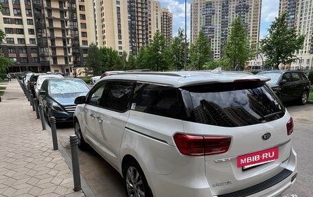 KIA Carnival III, 2019 год, 3 450 000 рублей, 3 фотография