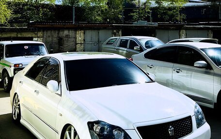 Toyota Crown, 2005 год, 2 200 000 рублей, 2 фотография