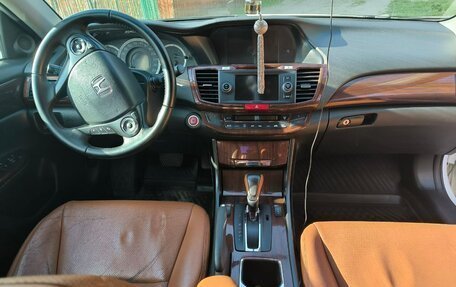 Honda Accord IX рестайлинг, 2013 год, 1 800 000 рублей, 5 фотография