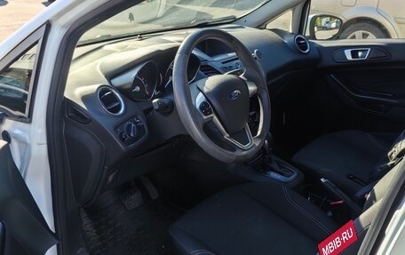 Ford Fiesta, 2016 год, 900 000 рублей, 9 фотография
