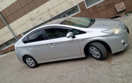 Toyota Prius, 2011 год, 990 000 рублей, 6 фотография
