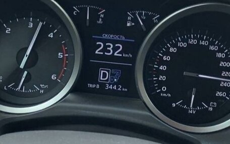 Toyota Land Cruiser 200, 2010 год, 3 400 000 рублей, 7 фотография