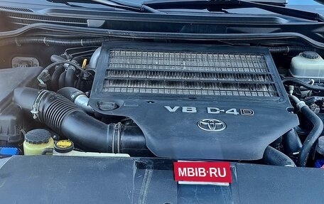 Toyota Land Cruiser 200, 2010 год, 3 400 000 рублей, 9 фотография