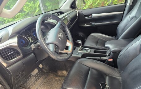 Toyota Hilux VIII, 2015 год, 3 900 000 рублей, 3 фотография