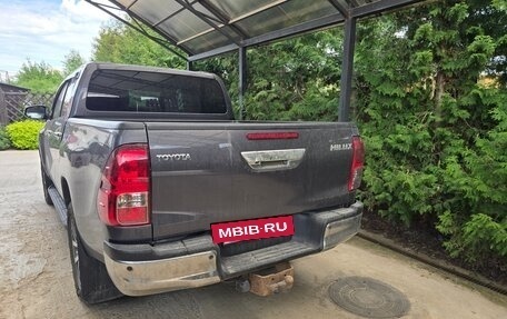 Toyota Hilux VIII, 2015 год, 3 900 000 рублей, 2 фотография
