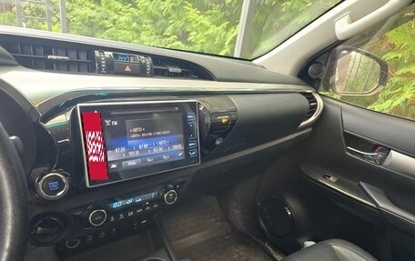 Toyota Hilux VIII, 2015 год, 3 900 000 рублей, 5 фотография
