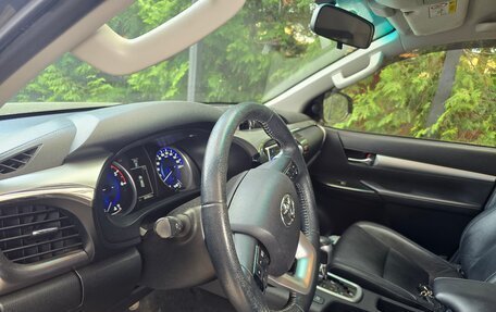 Toyota Hilux VIII, 2015 год, 3 900 000 рублей, 10 фотография