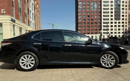 Toyota Camry, 2020 год, 2 650 000 рублей, 6 фотография