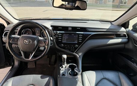 Toyota Camry, 2020 год, 2 650 000 рублей, 7 фотография