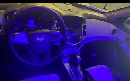Chevrolet Cruze II, 2012 год, 675 000 рублей, 8 фотография