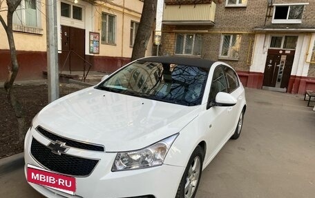 Chevrolet Cruze II, 2012 год, 675 000 рублей, 3 фотография