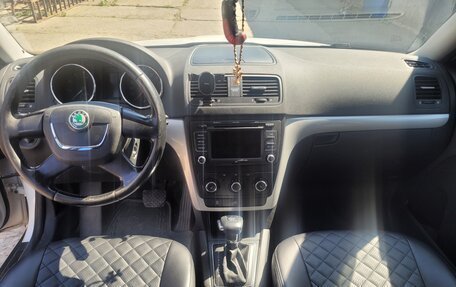 Skoda Yeti I рестайлинг, 2011 год, 960 000 рублей, 25 фотография