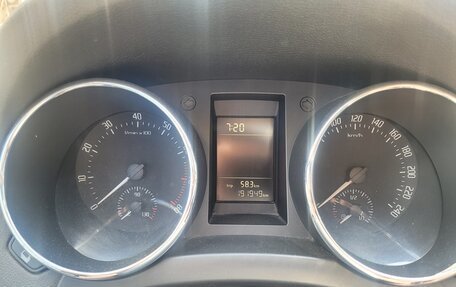 Skoda Yeti I рестайлинг, 2011 год, 960 000 рублей, 26 фотография