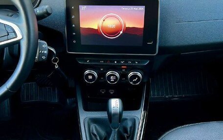 Renault Duster, 2021 год, 2 200 000 рублей, 19 фотография