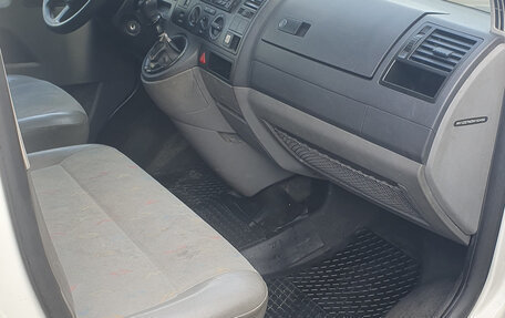 Volkswagen Transporter T5 рестайлинг, 2009 год, 1 050 000 рублей, 8 фотография