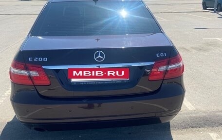 Mercedes-Benz E-Класс, 2010 год, 1 300 000 рублей, 4 фотография