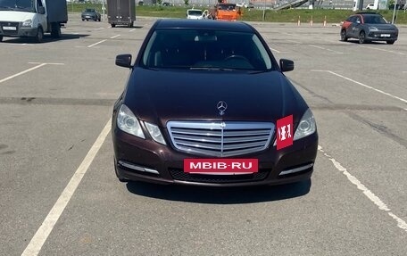 Mercedes-Benz E-Класс, 2010 год, 1 300 000 рублей, 9 фотография