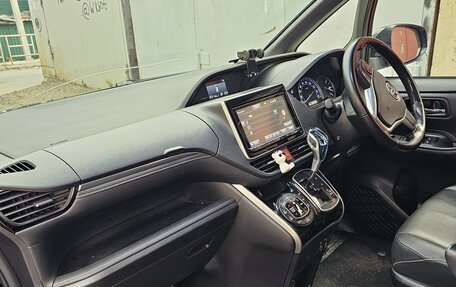 Toyota Esquire I, 2015 год, 2 200 000 рублей, 18 фотография