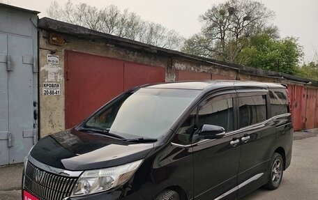Toyota Esquire I, 2015 год, 2 200 000 рублей, 7 фотография