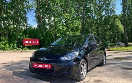Hyundai Solaris II рестайлинг, 2014 год, 1 095 000 рублей, 9 фотография