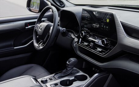 Toyota Highlander, 2025 год, 5 250 000 рублей, 13 фотография