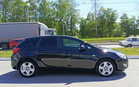 Opel Astra J, 2011 год, 760 000 рублей, 5 фотография