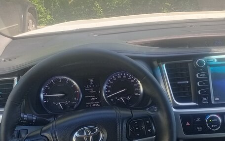 Toyota Highlander III, 2015 год, 2 300 000 рублей, 21 фотография