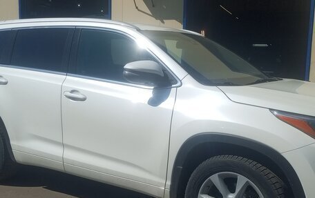 Toyota Highlander III, 2015 год, 2 300 000 рублей, 20 фотография