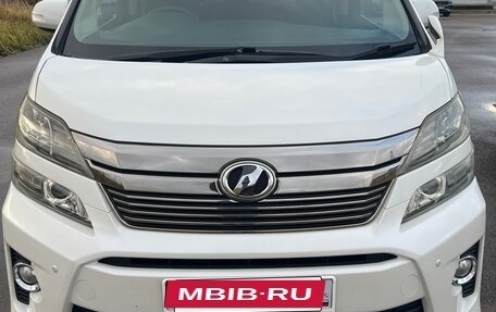 Toyota Vellfire I, 2012 год, 2 550 000 рублей, 6 фотография