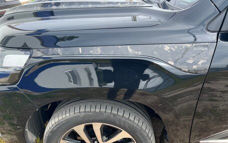Toyota Land Cruiser 200, 2019 год, 8 000 000 рублей, 10 фотография