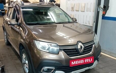 Renault Sandero II рестайлинг, 2018 год, 799 000 рублей, 2 фотография