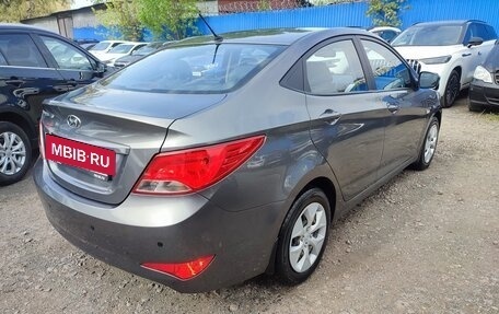 Hyundai Solaris II рестайлинг, 2015 год, 920 000 рублей, 3 фотография