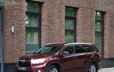 Toyota Highlander III, 2014 год, 2 800 000 рублей, 3 фотография