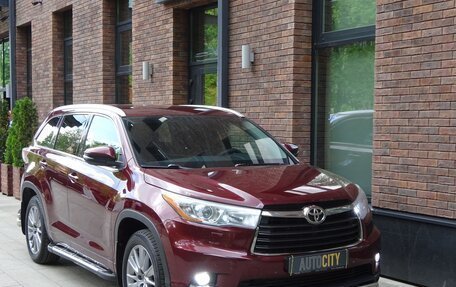 Toyota Highlander III, 2014 год, 2 800 000 рублей, 15 фотография