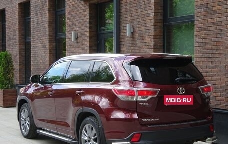 Toyota Highlander III, 2014 год, 2 800 000 рублей, 7 фотография