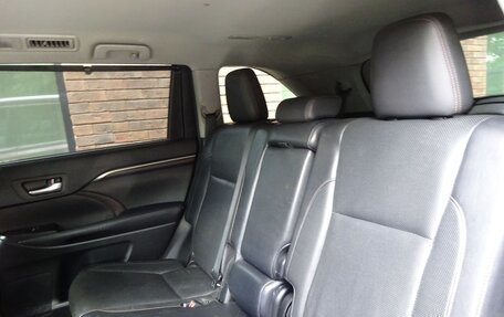 Toyota Highlander III, 2014 год, 2 800 000 рублей, 31 фотография