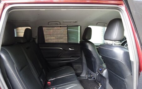 Toyota Highlander III, 2014 год, 2 800 000 рублей, 38 фотография