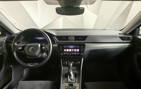 Skoda Superb III рестайлинг, 2022 год, 3 100 000 рублей, 11 фотография