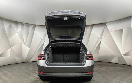 Skoda Superb III рестайлинг, 2022 год, 3 100 000 рублей, 20 фотография