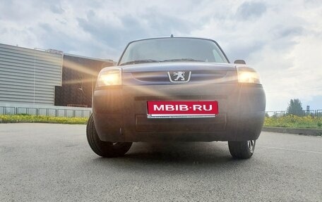 Peugeot Partner II рестайлинг 2, 2010 год, 665 000 рублей, 1 фотография