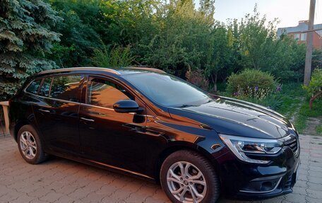 Renault Megane IV, 2019 год, 1 620 000 рублей, 2 фотография