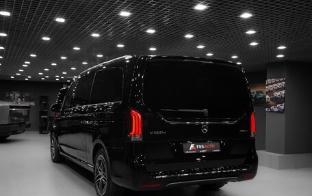 Mercedes-Benz V-Класс, 2024 год, 15 490 000 рублей, 3 фотография